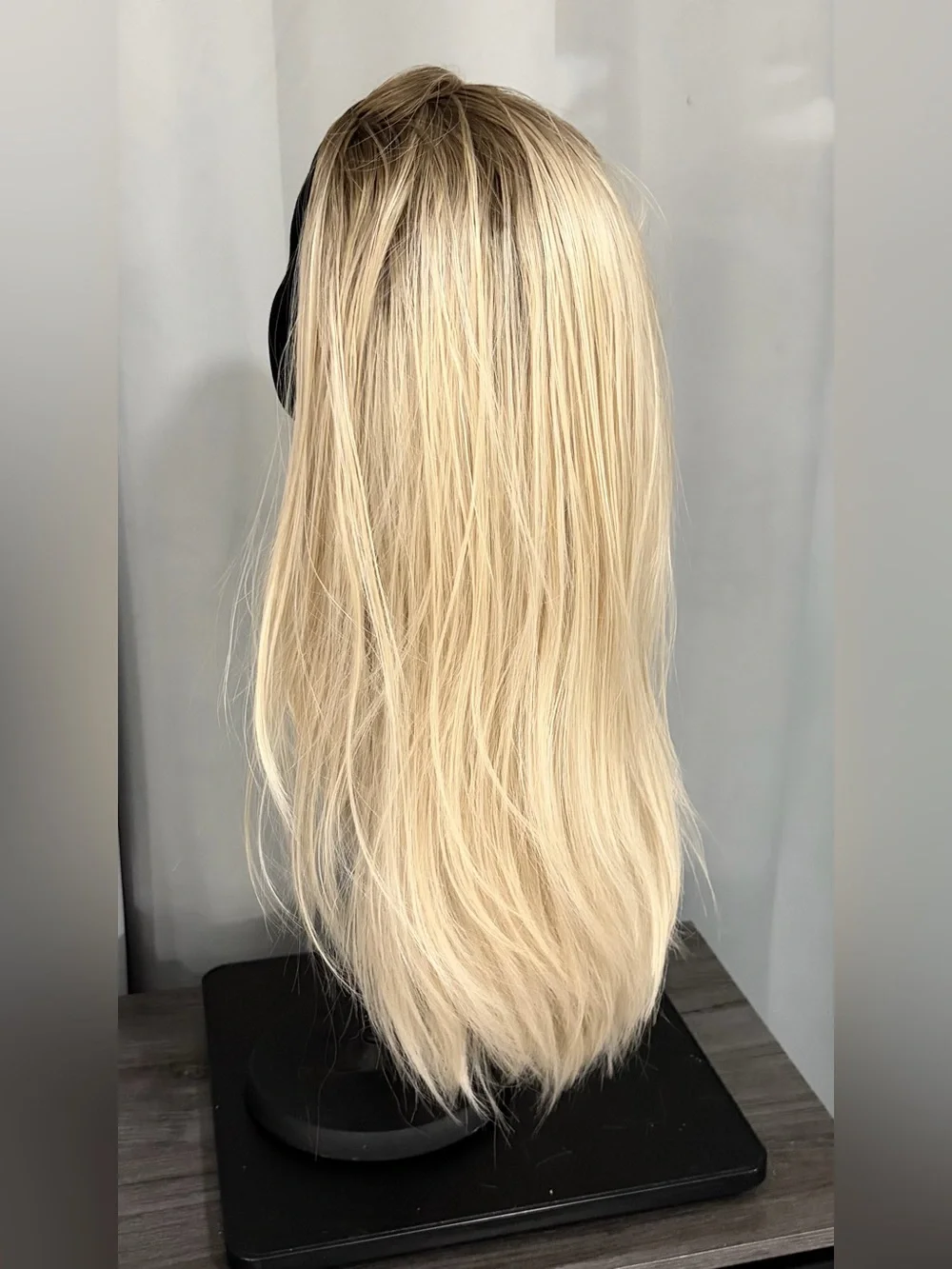 CHELSEY SMITH CROWN Straight Long Blonde Headband Wig Standard Cap